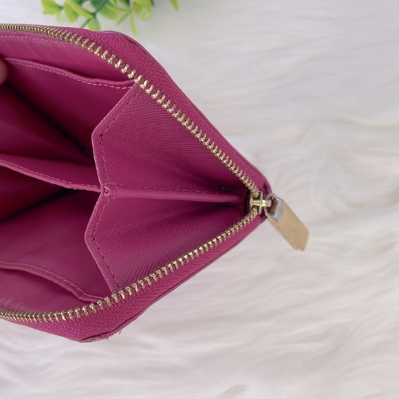 Tory Burch Zip Wallet Keychain - Picture 7 of 12